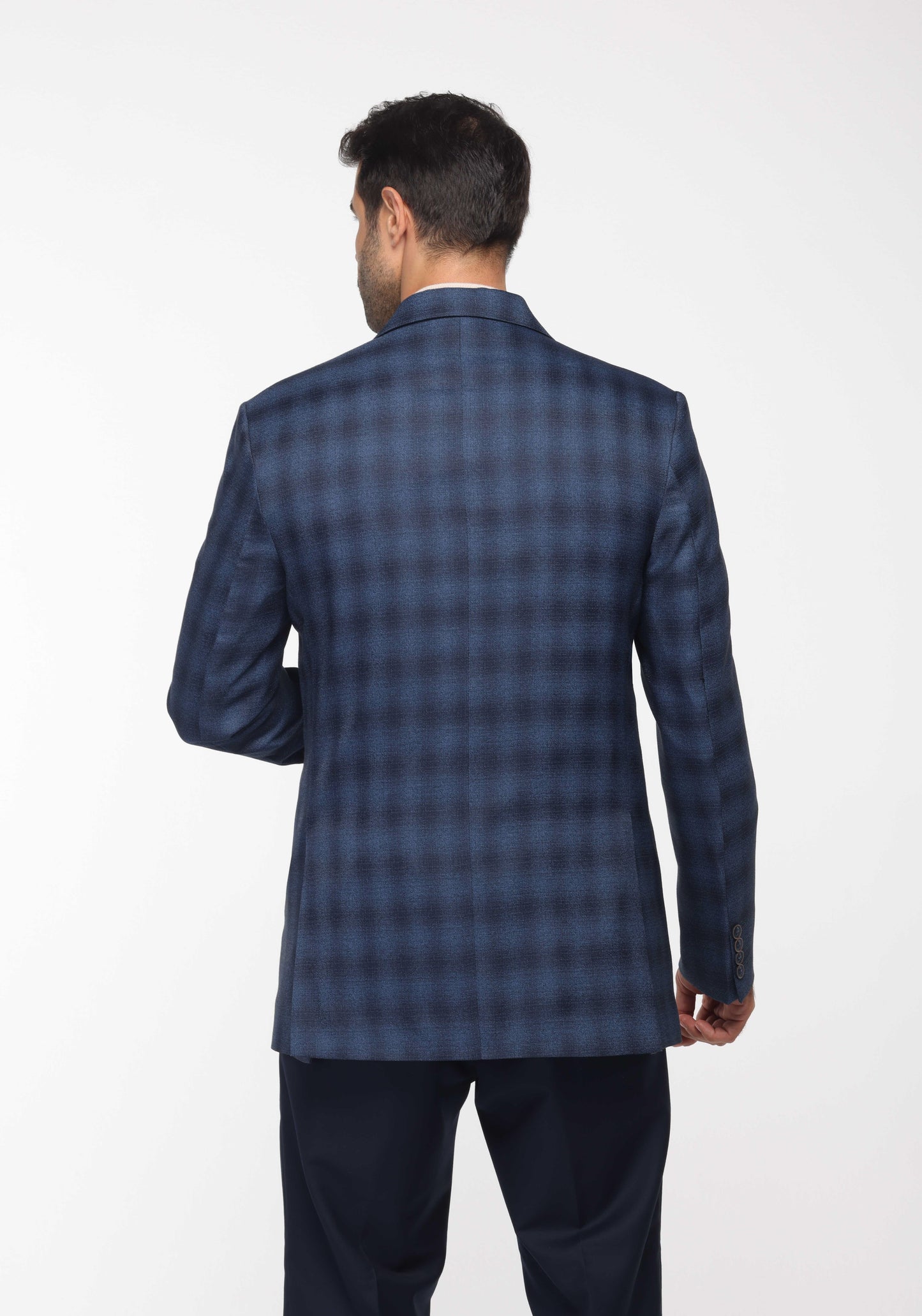 بليزر TR-Caro بقصّة عادية باللون الأزرق الداكن