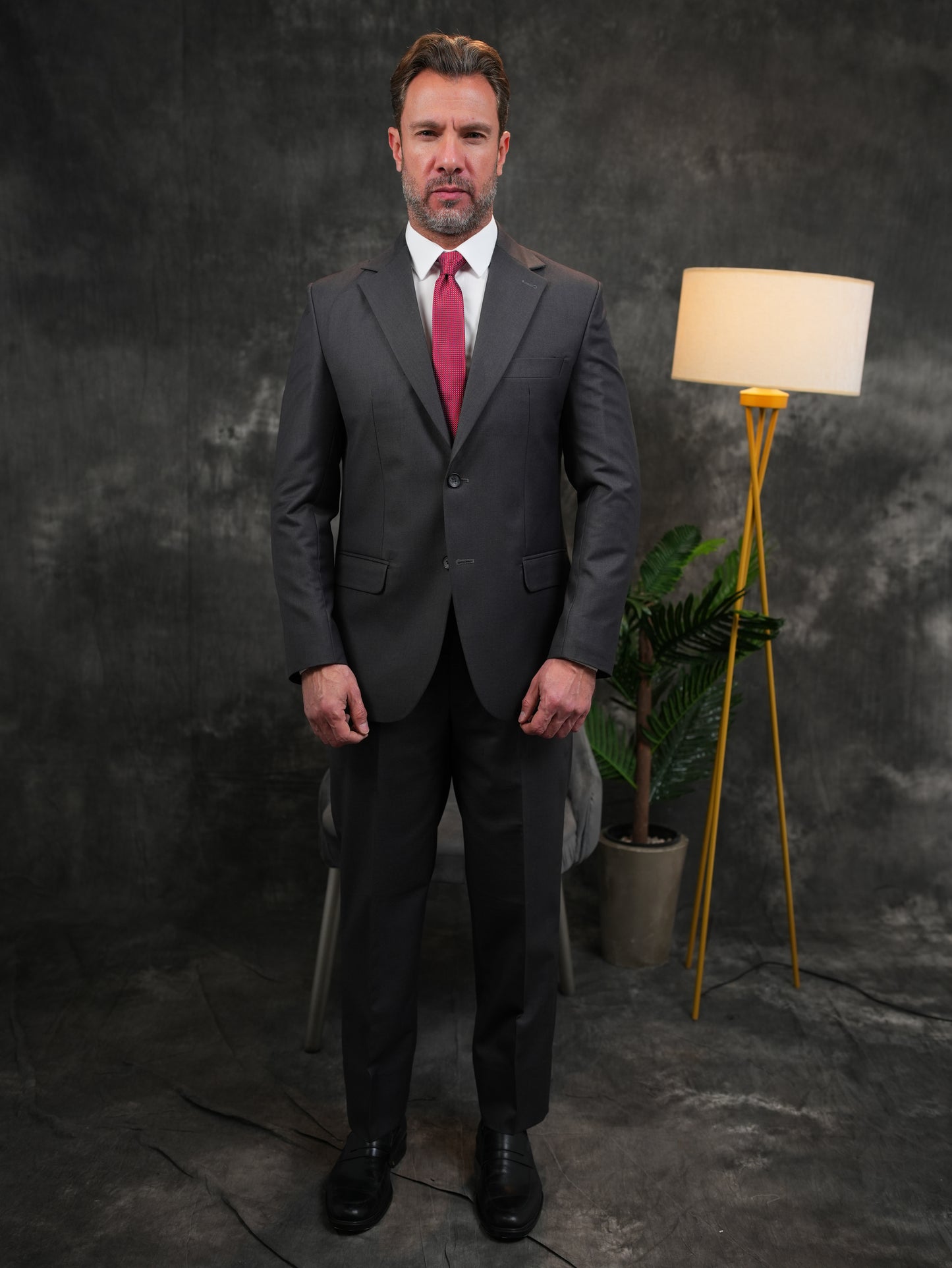 Regular fit Golden Suit in Dark Grey