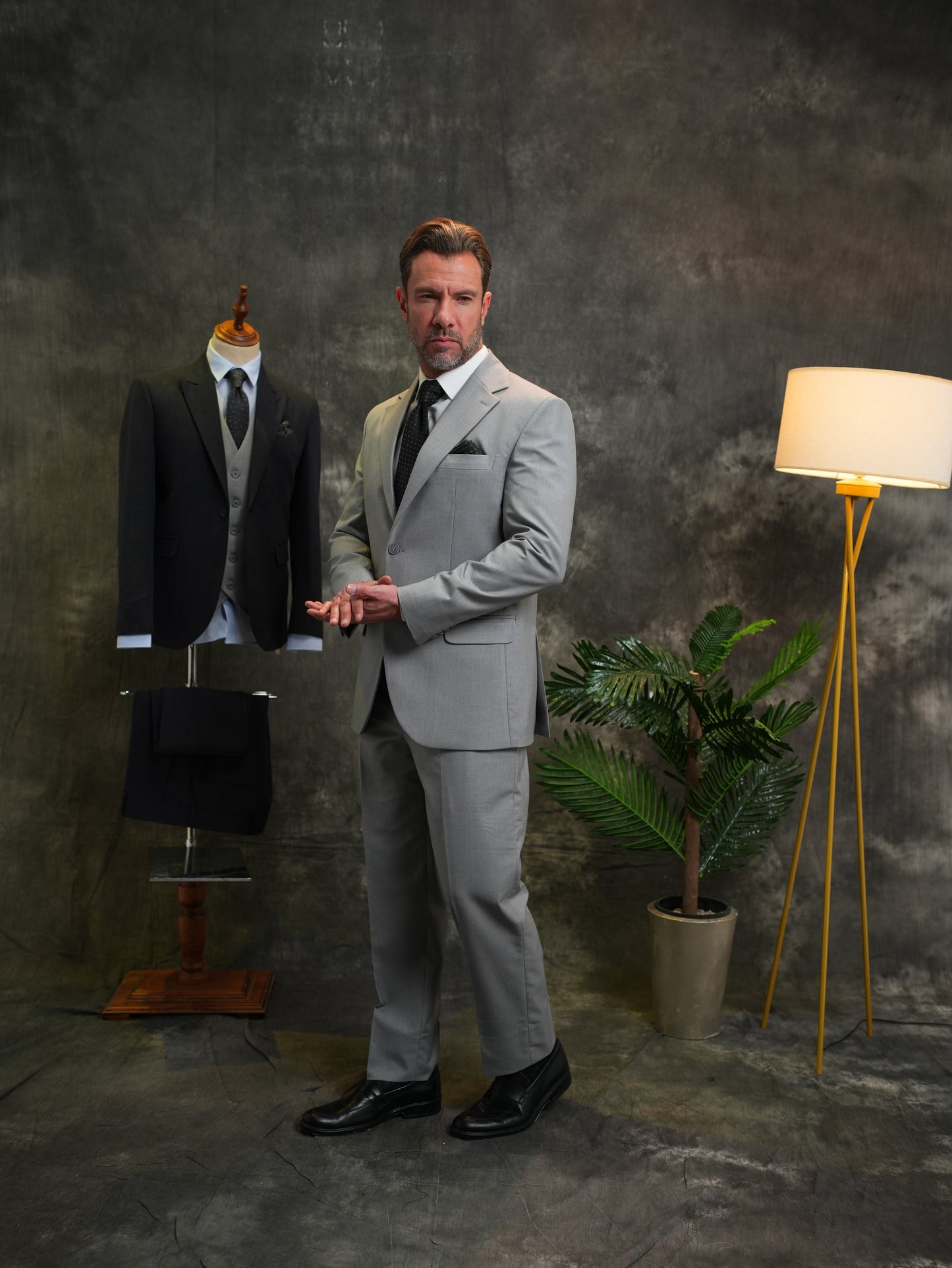 Regular fit golden Suit in Light Grey