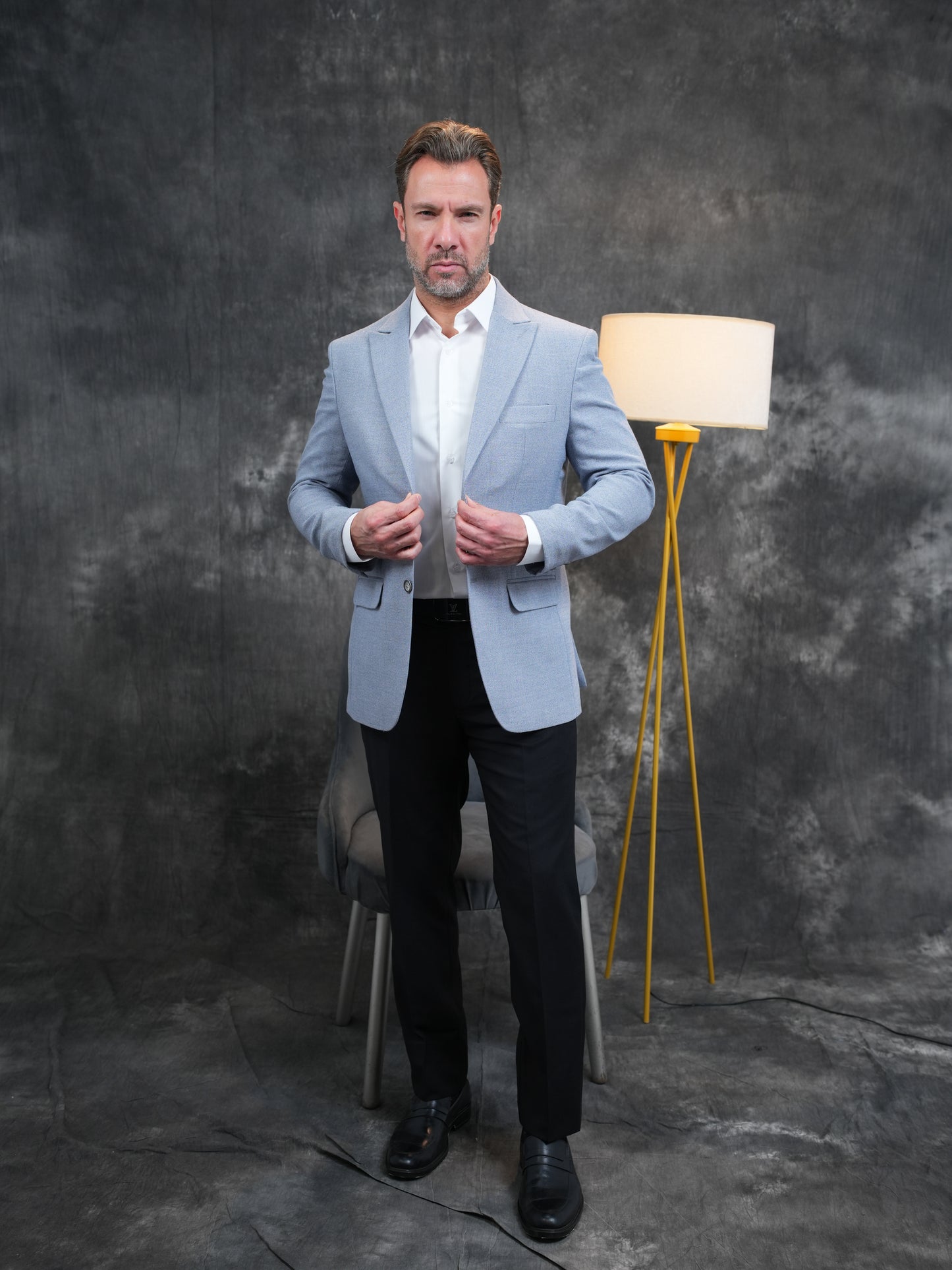 Slim-Fit Blazer in light grey