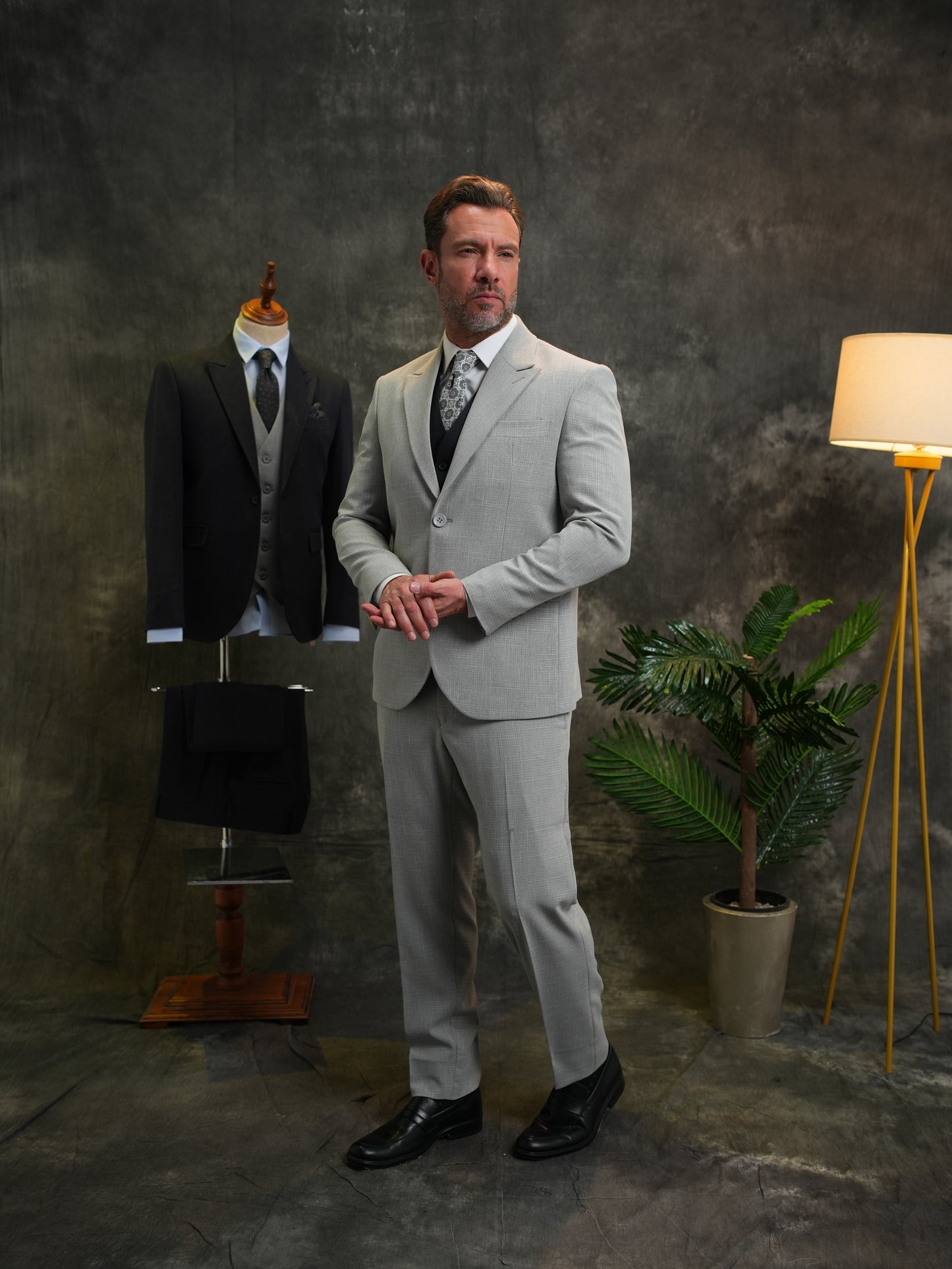بدلة مختلطة بقصّة Slim-Fit باللون الرمادي