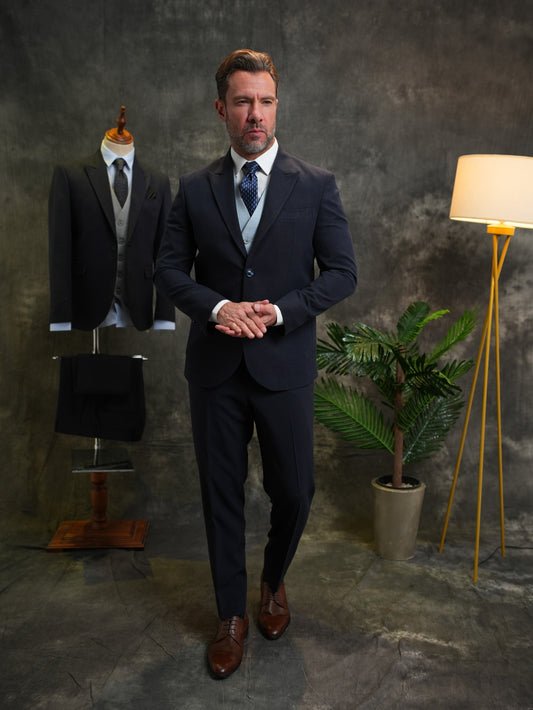 Slim-Fit Mixed Suit in Navy