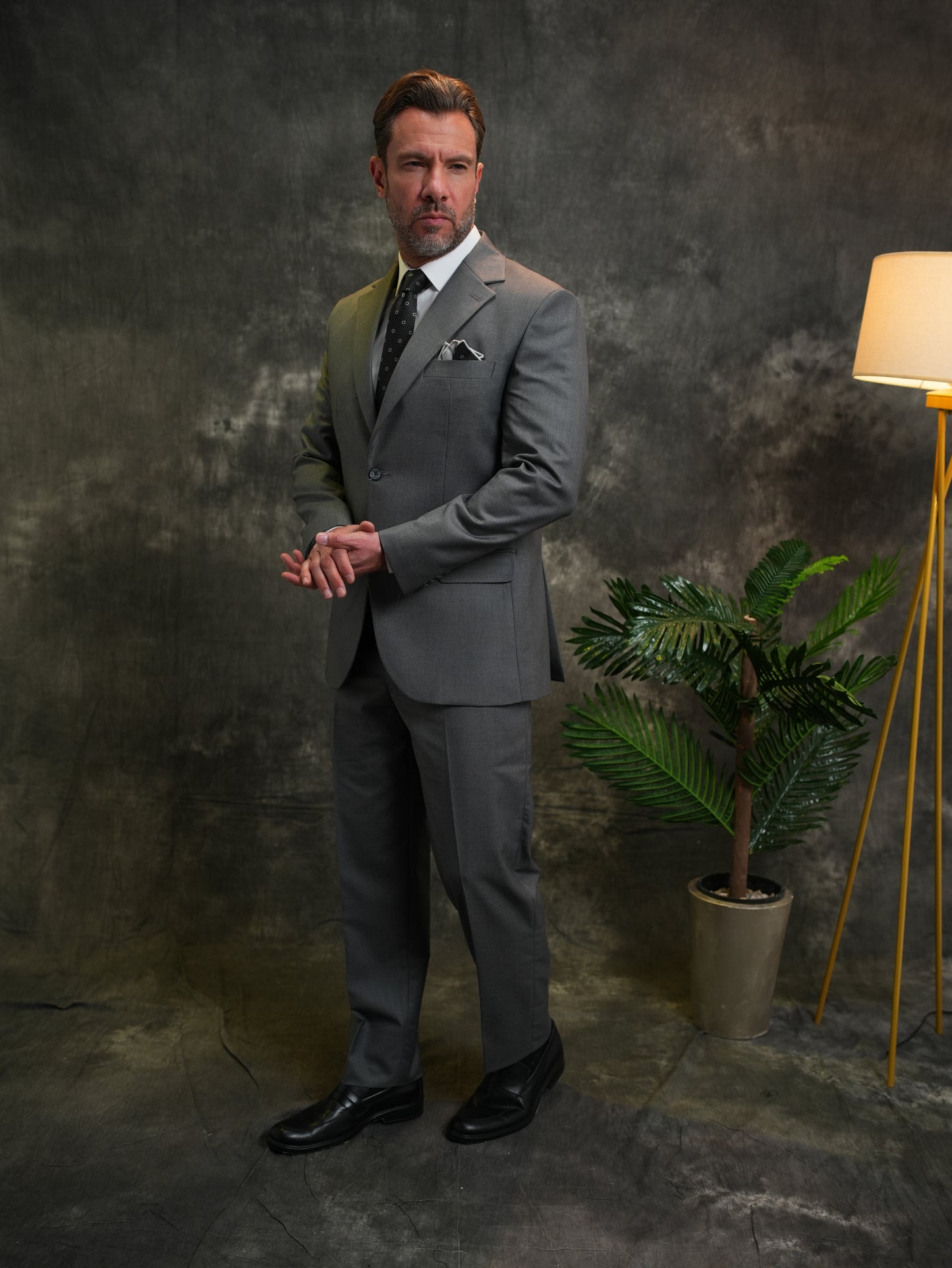 Regular fit Golden Suit in Grey